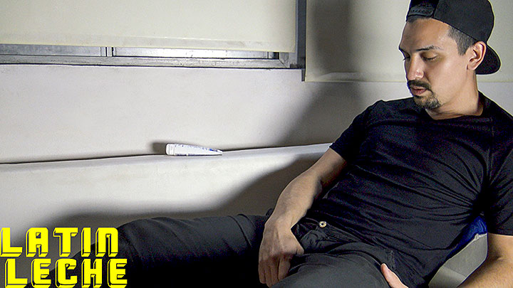 LatinLeche: Numero 45 - Hunk From The Street