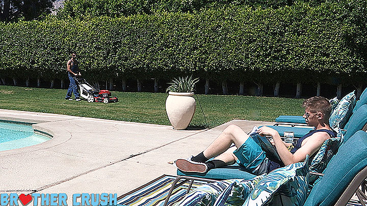 BrotherCrush: Lawn Mower
